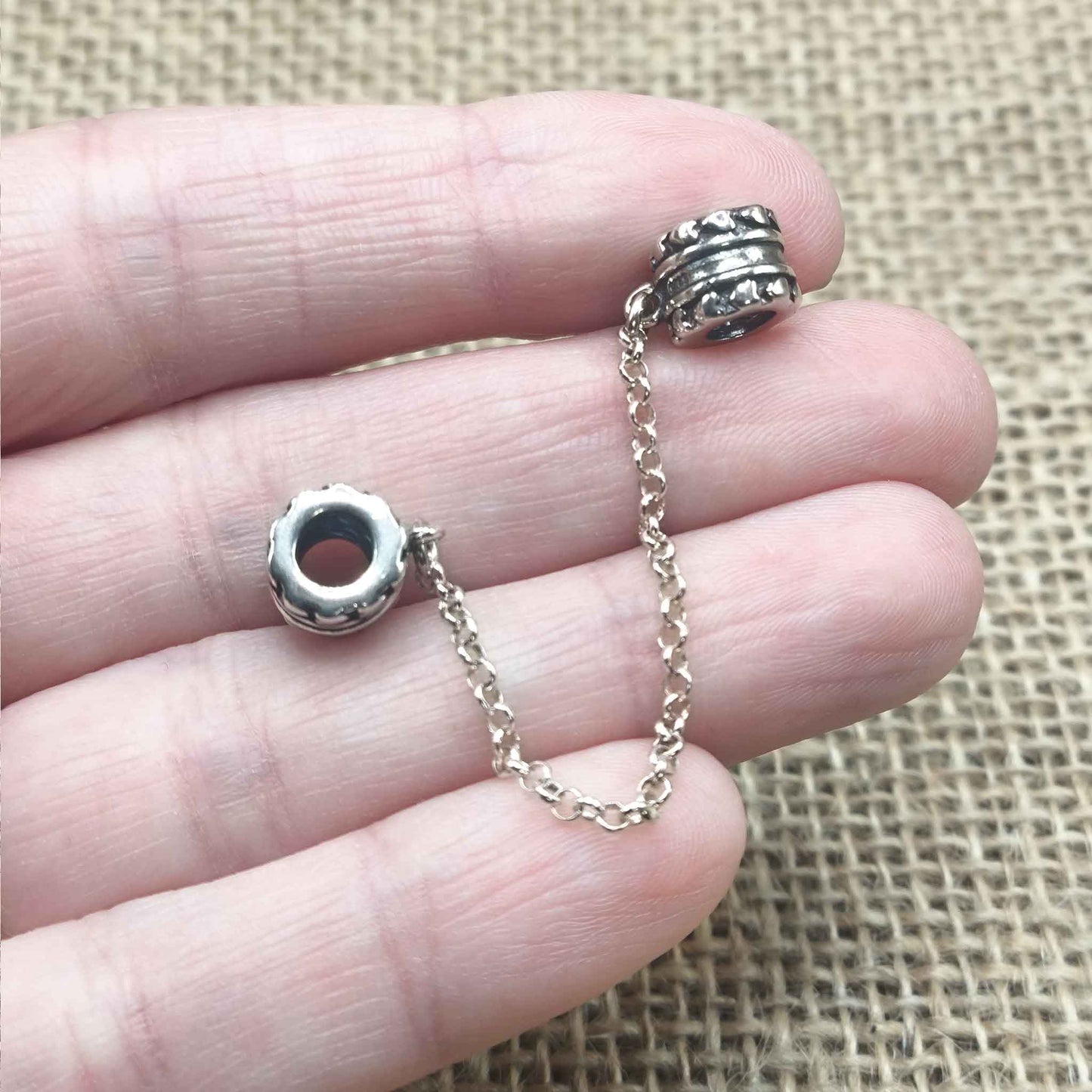 Cadena de Seguridad "Vínculo de Protección" en Plata de Ley 925 - Compatible con Pulseras Tipo Pandora - Amuleto de Resguardo y Lealtad
