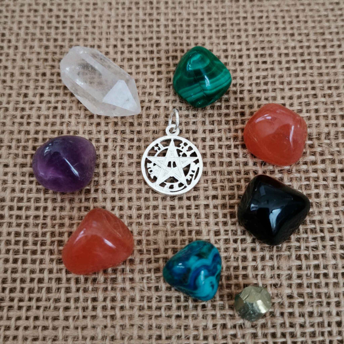 Colgante Tetragramatón en Plata de Ley 16 mm - Protección Espiritual y Poder Divino