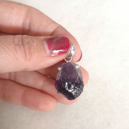 Colgante de Amatista Natural - Piedra de Paz y Transformación Espiritual