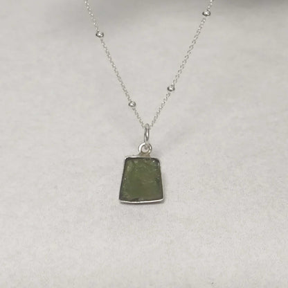 Colgante Moldavita en Plata de Ley 925 - Piedra Natural Transformadora