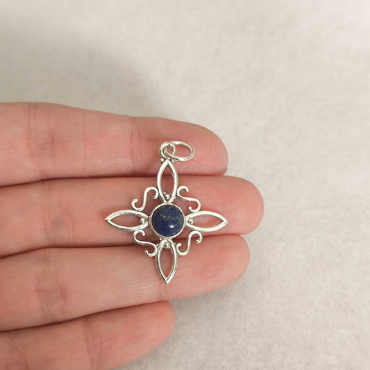 Colgante Nudo de Bruja Plata de Ley y Lapislázuli: Amuleto de Protección, Sabiduría y Comunicación