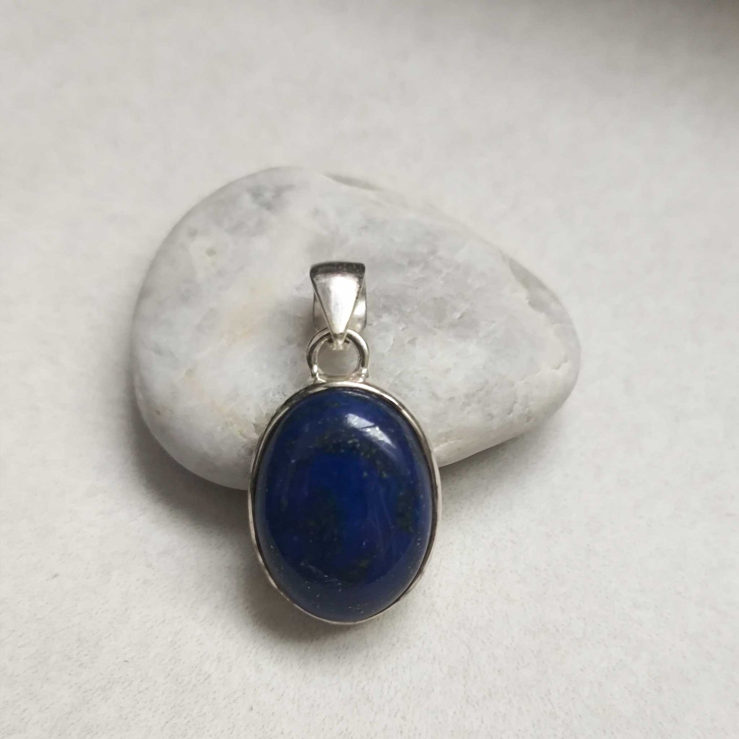 Colgante Lapislázuli Plata de Ley 925 - Sabiduría, Comunicación y Anti-Estrés