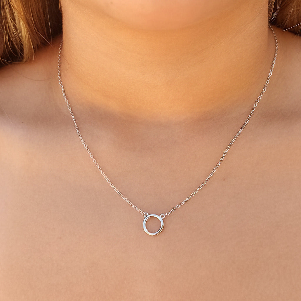 Gargantilla Círculo de Infinitud - Plata de Ley 925 Rodiada - Amuleto de Ciclos y Protección - Regalo Espiritual