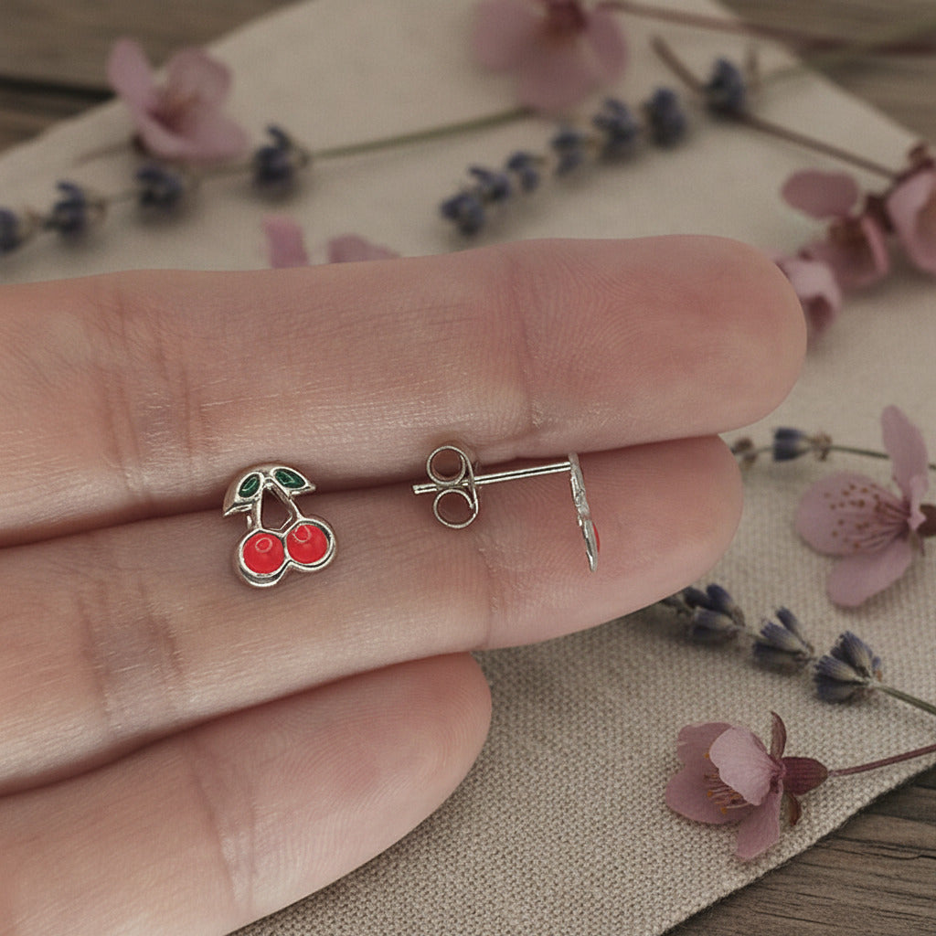 Pendientes Cerezas Dulces - Plata de Ley 925 y Esmalte Rojo - Amuleto de Abundancia y Regalo de Alegría
