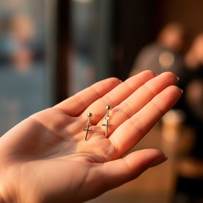 Pendientes "Cruz de la Fe" en Plata de Ley | Protección y Delicadeza Mística