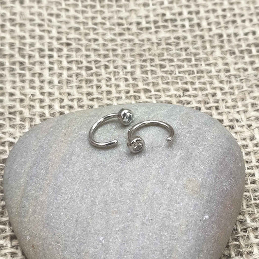 Pendientes "Halo de Sirio" - Plata de Ley Rodiada y Circonita Blanca (9.4 mm) - Amuleto de Claridad, Expansión y Protección Lumínica