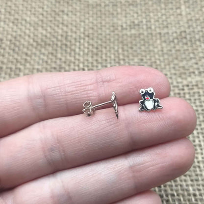 Pendientes "Tótem Ranita de la Suerte" - Plata de Ley 925 y Esmalte Negro - Amuleto de Transformación y Abundancia
