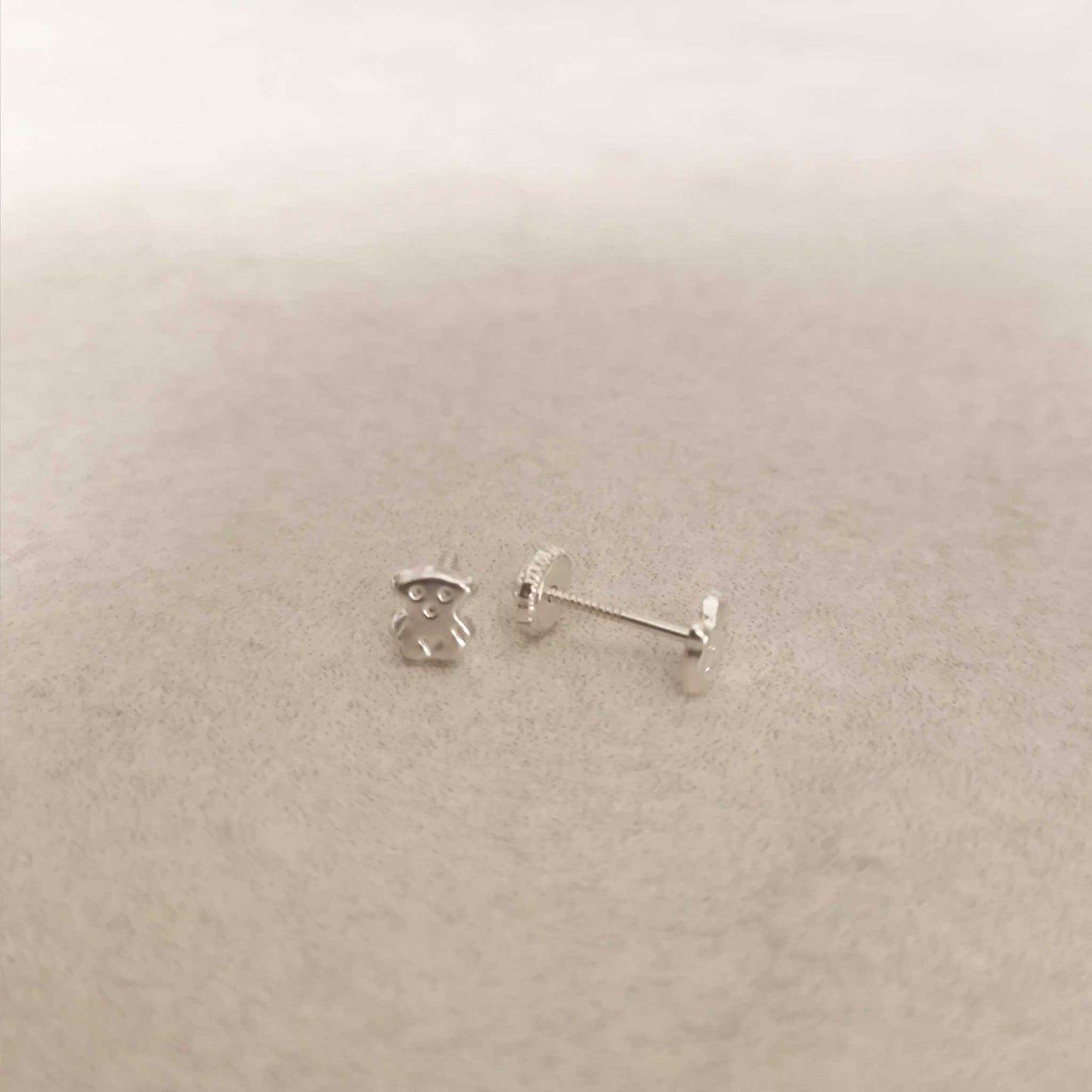 Pendientes Osito Bebé/Niña en Plata de Ley 925 con Cierre a Rosca de Seguridad