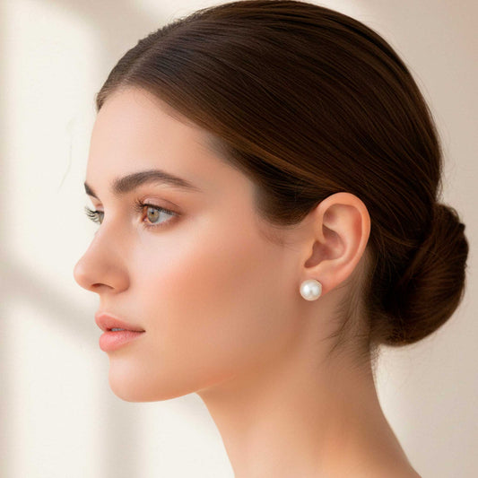 Pendientes de Perla Clásica (12 mm) en Plata de Ley - Cierre a Presión Elegante
