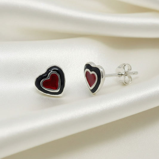 Pendientes "Eternal Duality" – Corazones en Plata de Ley con Esmalte Rojo y Negro Místico (7.5 mm)