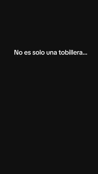 Tobillera "Senda de Luz" – Nudo de Bruja con Circonita Central en Plata de Ley 925