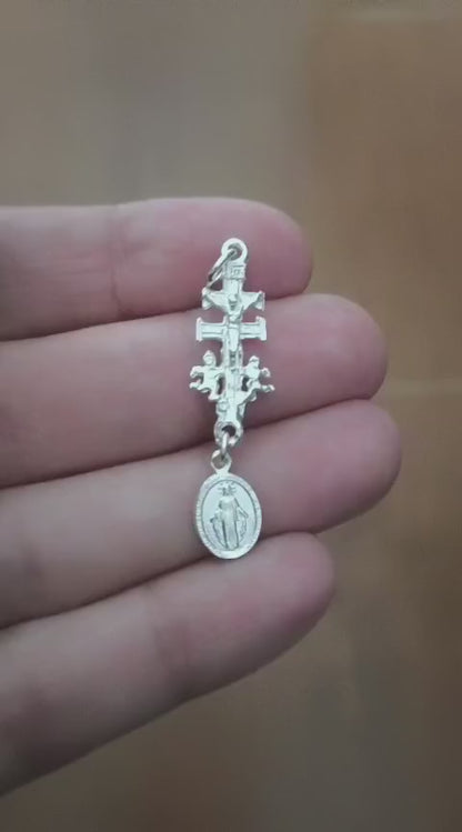 Colgante Cruz de Caravaca con Medalla de la Milagrosa de Plata de Ley 925 | Plata y Magia