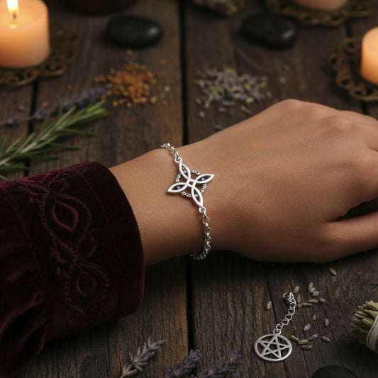 Pulsera Nudo de Bruja en Plata de Ley 925 - Cadena Rolo - Amuleto de Protección y Regalo Místico