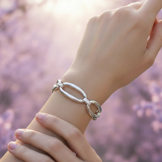 Pulsera "Infinite Connection" – Eslabones Grandes de Plata de Ley (19 cm) con Cierre de Palanca