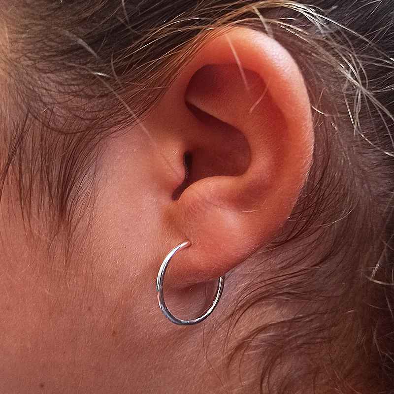 Aros Clásicos Finos de Plata de Ley 925 - Grosor 1.5mm - Varias Medidas