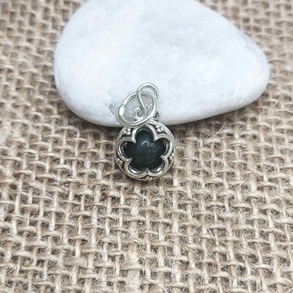 Colgante Gotland (Plata de Ley 925) con Labradorita - Escudo Místico, Despertar de la Intuición y Transformación Energética