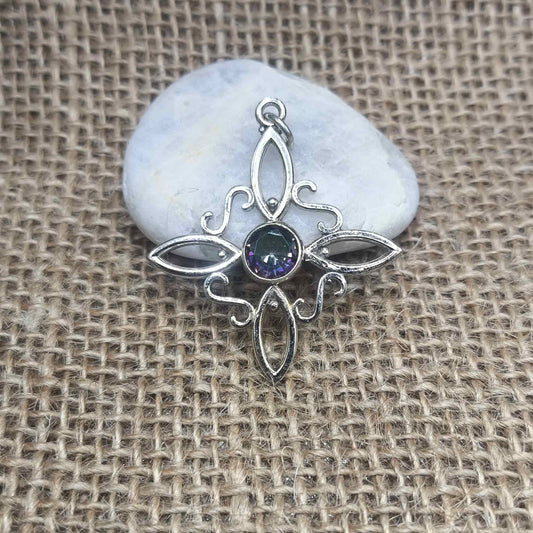 Colgante Nudo de Bruja MAXI (Plata de Ley 925) - Amuleto de Protección y Cuarzo Místico Tornasol (36.4 mm)