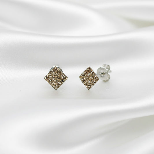 Pendientes de Rombo en Plata de Ley 925 y Cristal Dorado - Joya de Botón Geométrica para Regalo Elegante
