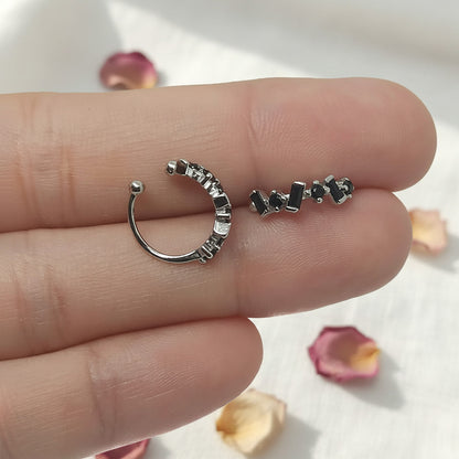 Pendientes de Cartílago de Plata de Ley 925 Rodiada con Circonitas Negras - Joyería de Estilo Místico y Regalo Elegante