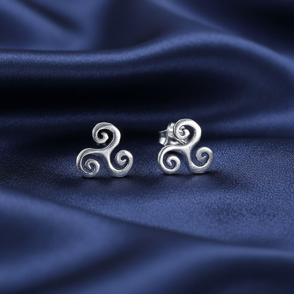 Pendientes Trisquel de Plata de Ley 925 - Amuleto Celta de Protección y Regalo Místico