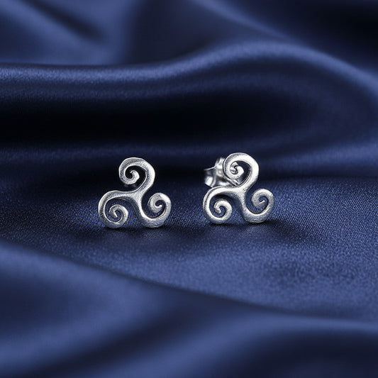 Pendientes Trisquel de Plata de Ley 925 - Amuleto Celta de Protección y Regalo Místico