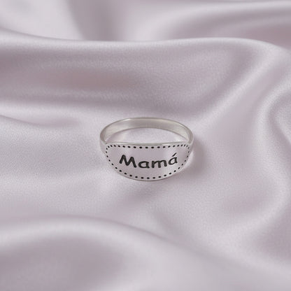 Anillo "Vínculo Sagrado" – Sortija Mamá en Plata de Ley 925 con Orla Labrada