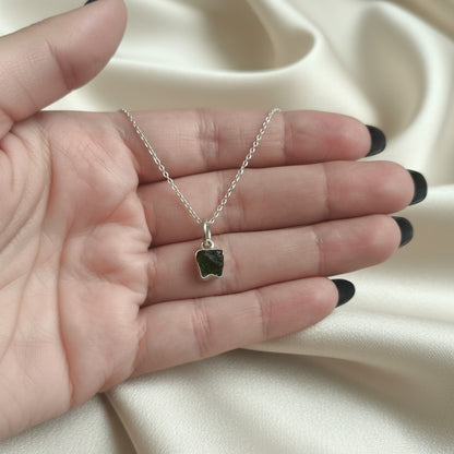Colgante Moldavita en Plata de Ley 925 - Piedra Natural Transformadora